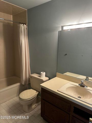 20 Maple Lane D, Brielle, NJ 08730