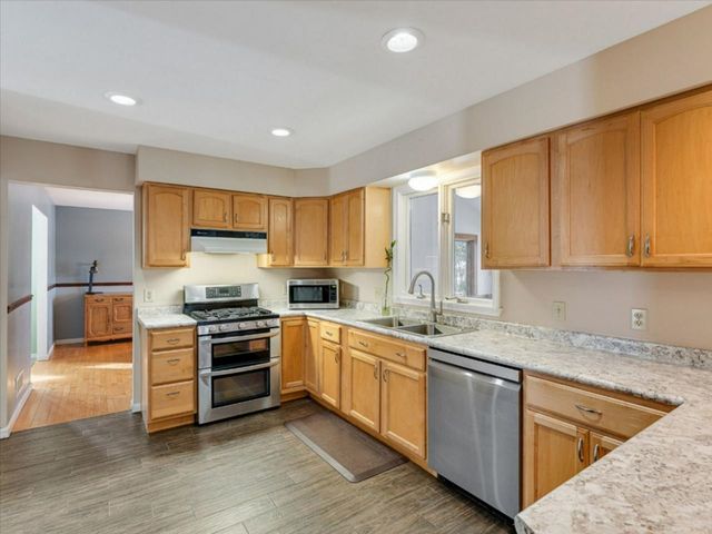 79 Beech Street, Essex Junction, VT 05452