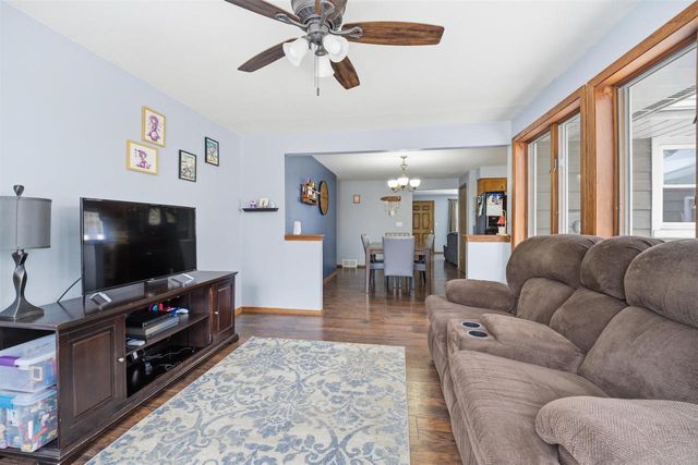 1003 CEDAR STREET, Little Chute, WI 54140