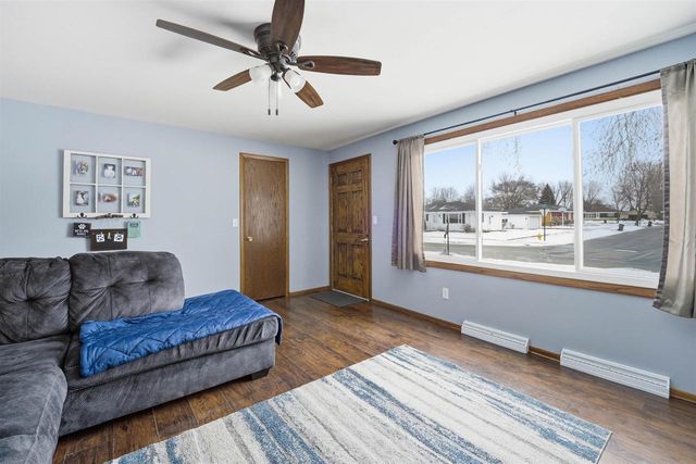 1003 CEDAR STREET, Little Chute, WI 54140