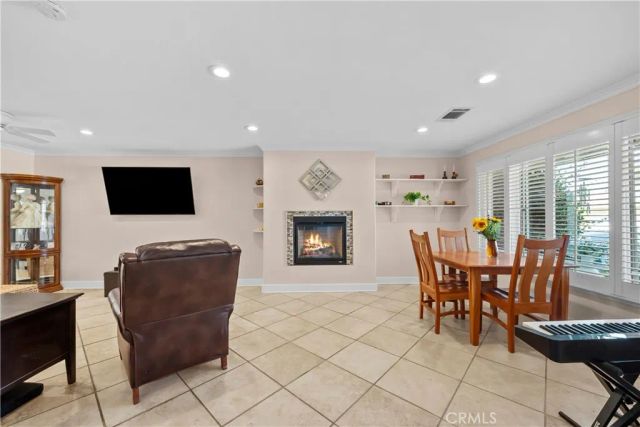 26830 Avenue Of The Oaks C, Newhall, CA 91321