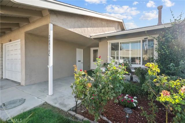 26830 Avenue Of The Oaks C, Newhall, CA 91321