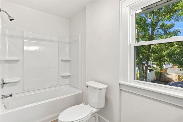 228 Westchester Avenue, Irondequoit, NY 14609