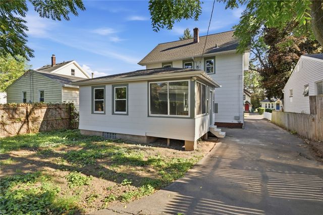 228 Westchester Avenue, Irondequoit, NY 14609