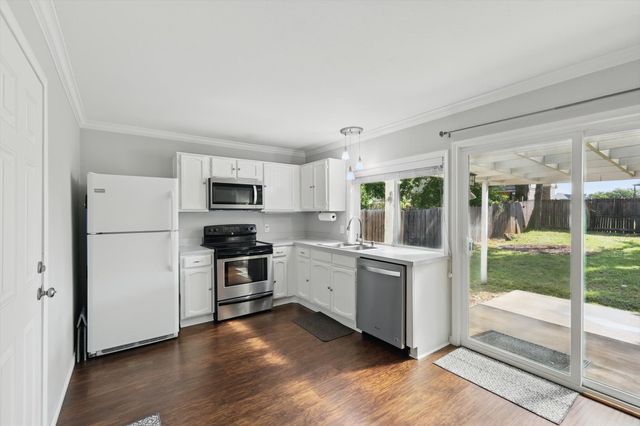 5412 Prince Drive, Lake Dallas, TX 75065