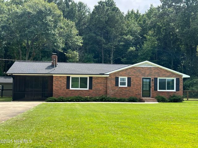 1896 Old Route 22, Kenly, NC 27542