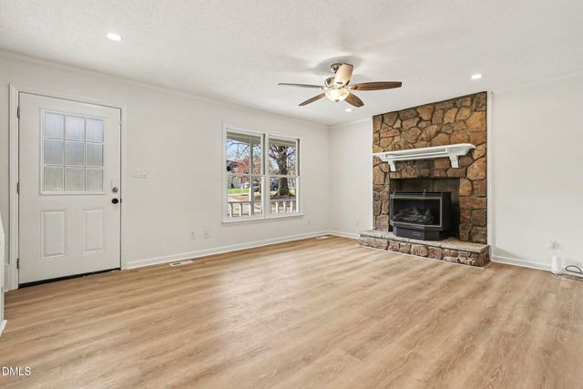 1912 Red Oak Lane, Clayton, NC 27520