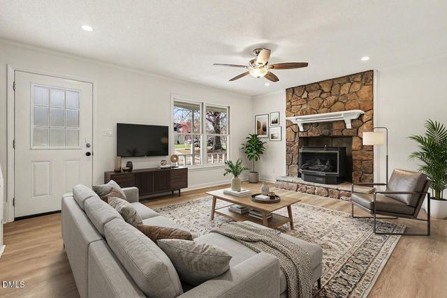 1912 Red Oak Lane, Clayton, NC 27520