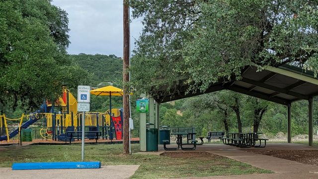10801 W Lakeview DR, Jonestown, TX 78645