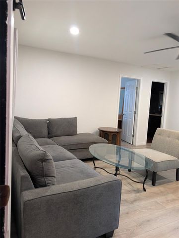 10801 W Lakeview DR, Jonestown, TX 78645