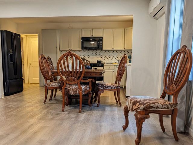 10801 W Lakeview DR, Jonestown, TX 78645