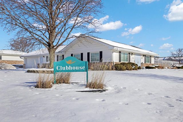 10320 W Whitnall Edge CIRCLE, Franklin, WI 53132