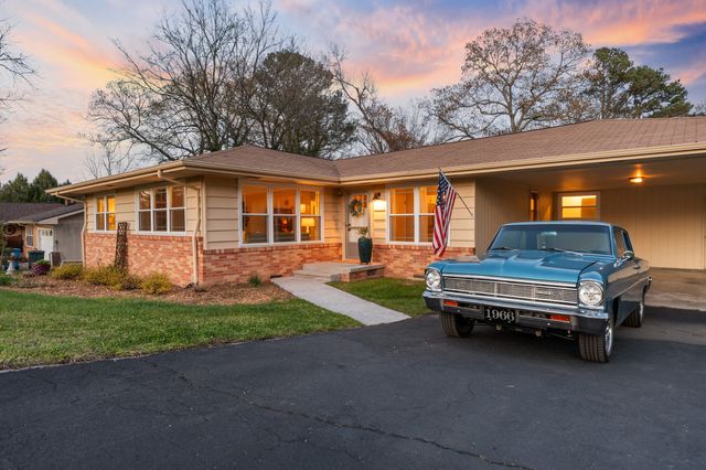 1110 Panorama Drive, Chattanooga, TN 37421