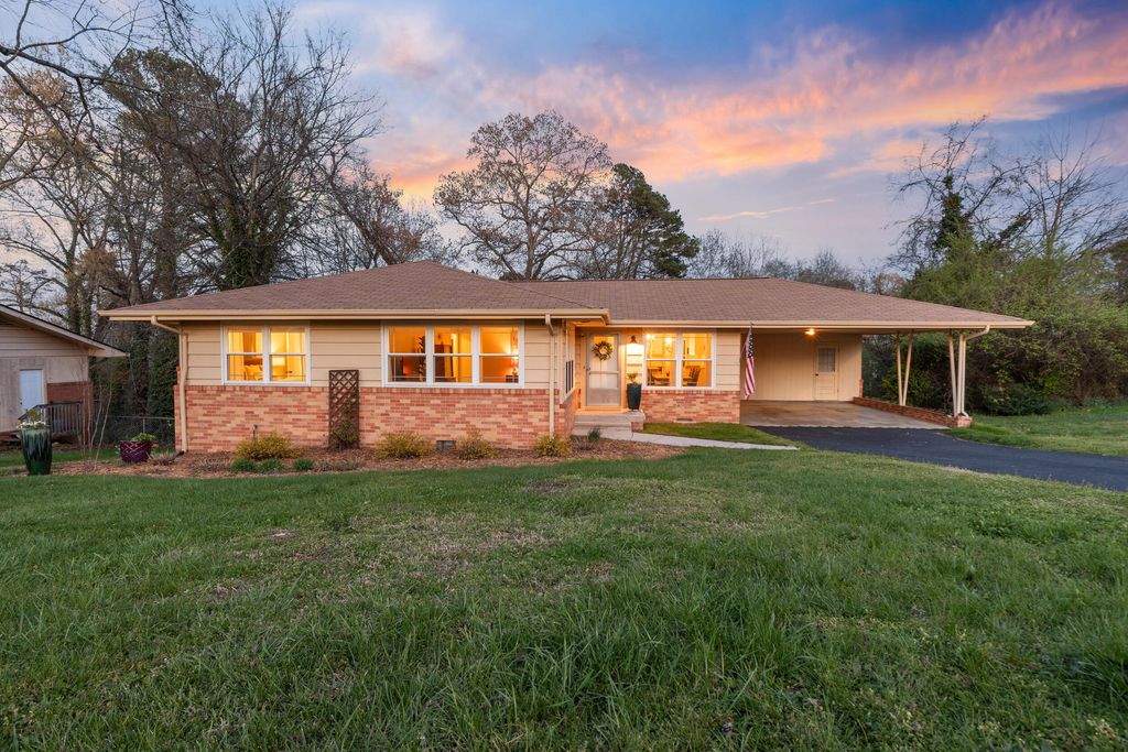 1110 Panorama Drive, Chattanooga, TN 37421