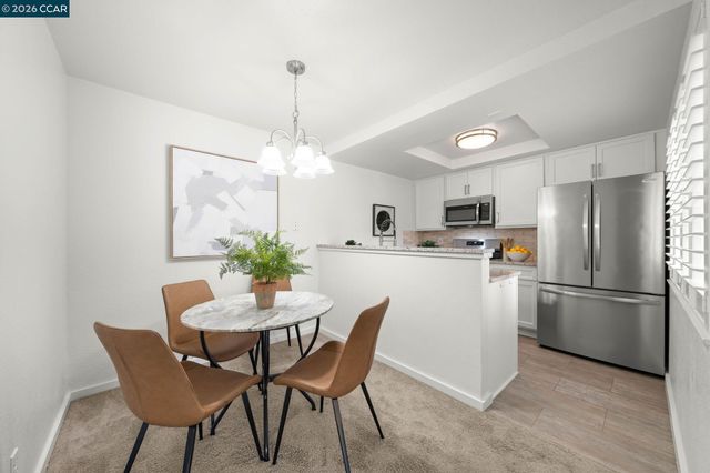 1318 B St 105, Hayward, CA 94541