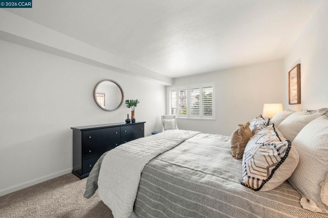 1318 B St 105, Hayward, CA 94541
