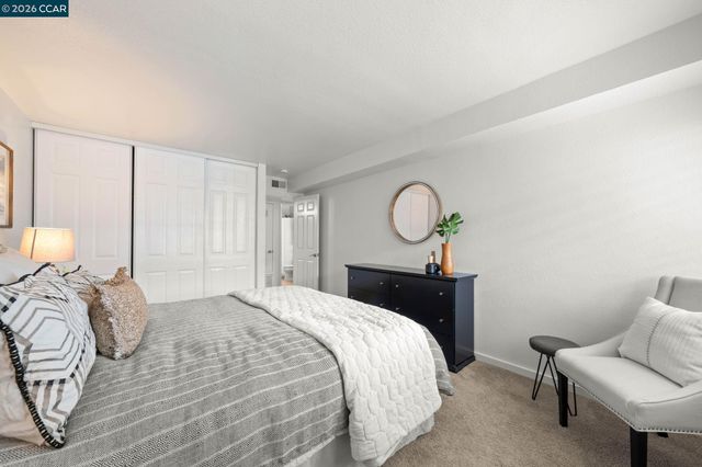 1318 B St 105, Hayward, CA 94541