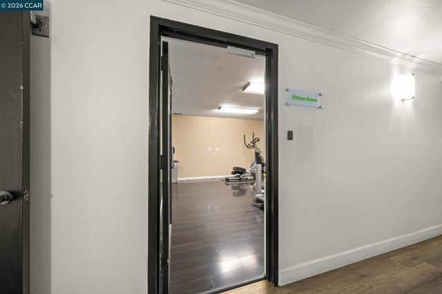 1318 B St 105, Hayward, CA 94541