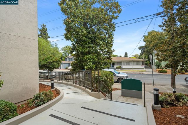 1318 B St 105, Hayward, CA 94541