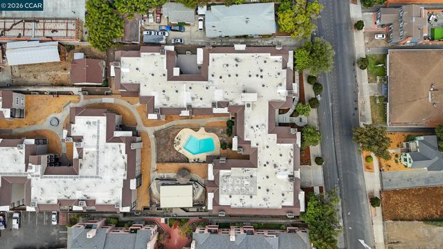 1318 B St 105, Hayward, CA 94541