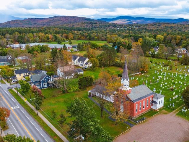 16 Pinehurst Drive, Jericho, VT 05465