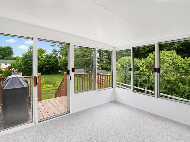16 Pinehurst Drive, Jericho, VT 05465