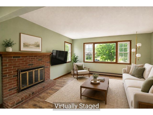 16 Pinehurst Drive, Jericho, VT 05465