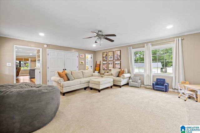 39 PINE CIRCLE, Oneonta, AL 35121