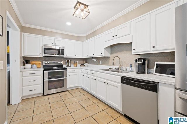 39 PINE CIRCLE, Oneonta, AL 35121