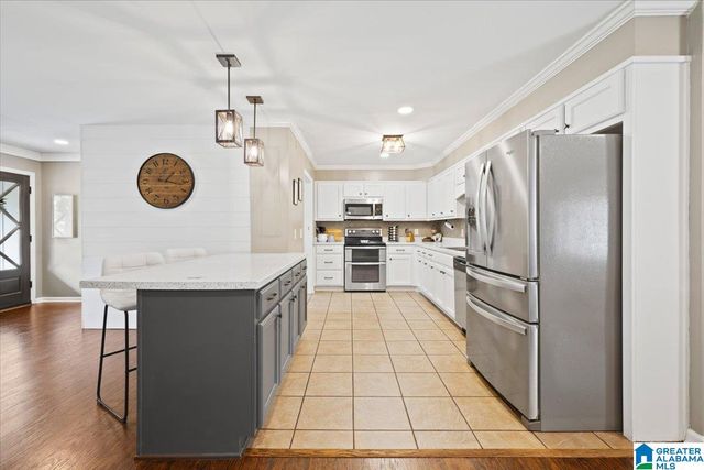 39 PINE CIRCLE, Oneonta, AL 35121