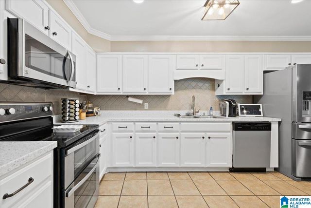 39 PINE CIRCLE, Oneonta, AL 35121