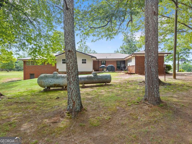 4508 Dicks Hill Parkway, Mount Airy, GA 30563