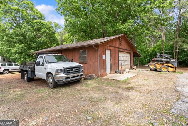 4508 Dicks Hill Parkway, Mount Airy, GA 30563