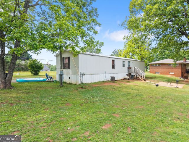 4508 Dicks Hill Parkway, Mount Airy, GA 30563