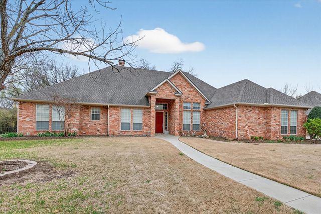 1810 Plum Creek Drive, Midlothian, TX 76065