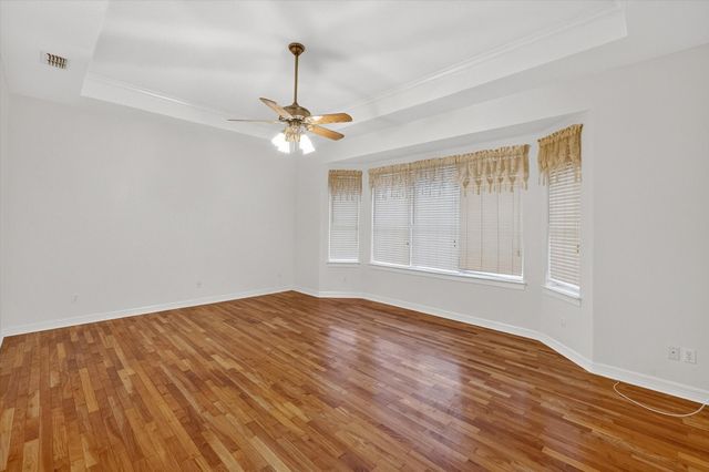 1810 Plum Creek Drive, Midlothian, TX 76065