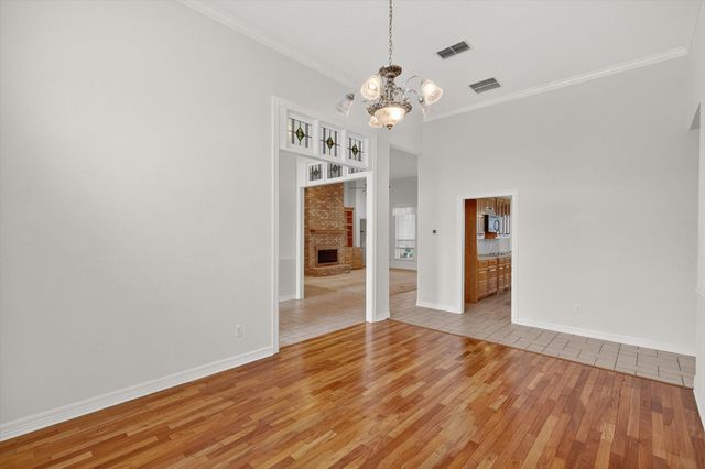 1810 Plum Creek Drive, Midlothian, TX 76065