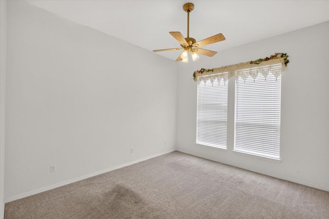 1810 Plum Creek Drive, Midlothian, TX 76065