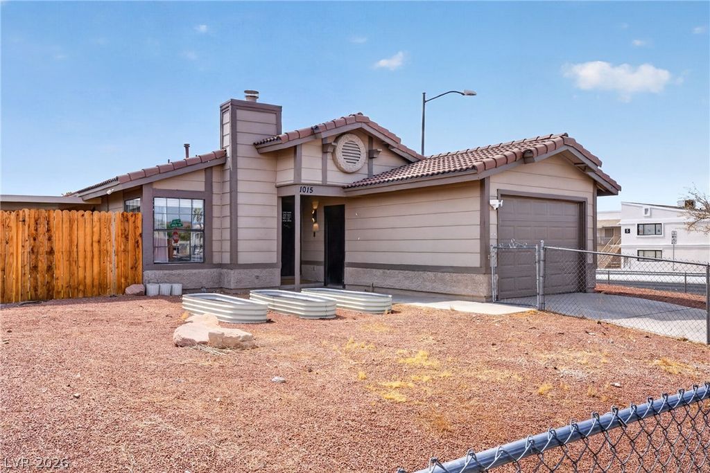 1015 Brookside Court, Henderson, NV 89015 — exterior