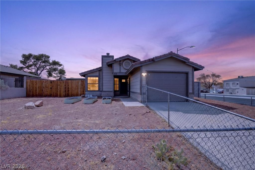 1015 Brookside Court, Henderson, NV 89015 — photo 3