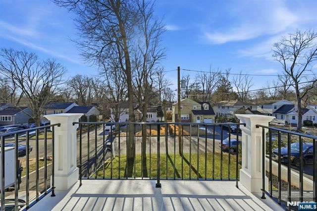 30 Grand Terrace, Livingston, NJ 07039