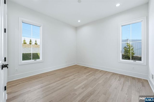 30 Grand Terrace, Livingston, NJ 07039