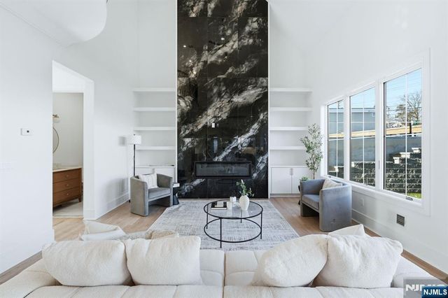 30 Grand Terrace, Livingston, NJ 07039