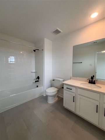 7819 Jade Crest Drive, Angleton, TX 77515