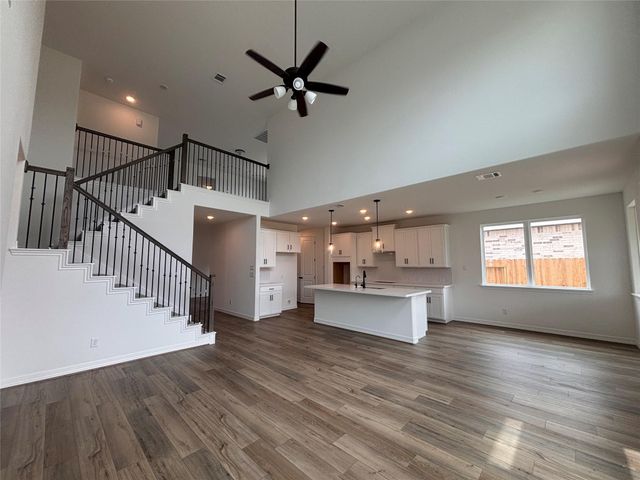 7819 Jade Crest Drive, Angleton, TX 77515