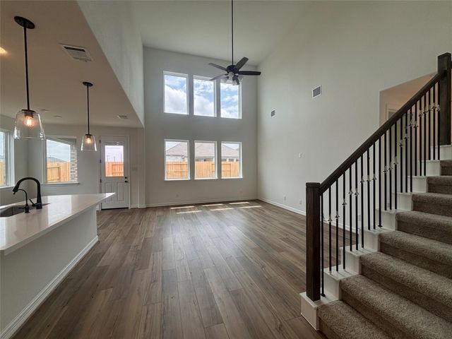 7819 Jade Crest Drive, Angleton, TX 77515