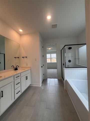 7819 Jade Crest Drive, Angleton, TX 77515