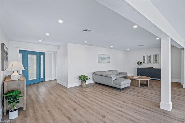 18452 Cutlass DR, Fort Myers Beach, FL 33931