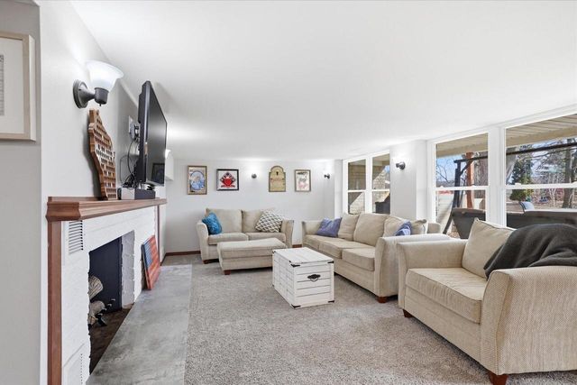 6111 State Highway 60, Hartford, WI 53027