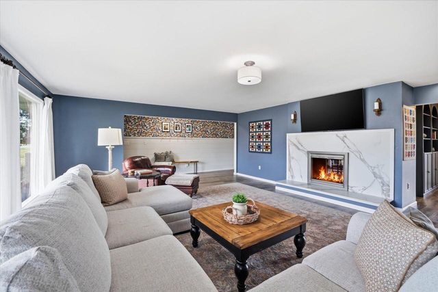 6111 State Highway 60, Hartford, WI 53027